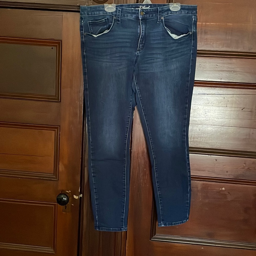 Universal Thread jeans size 16/33R